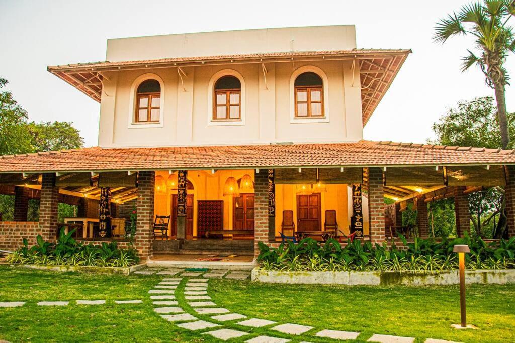 Holy Mountain Villa - Tiruvannāmalai Esterno foto