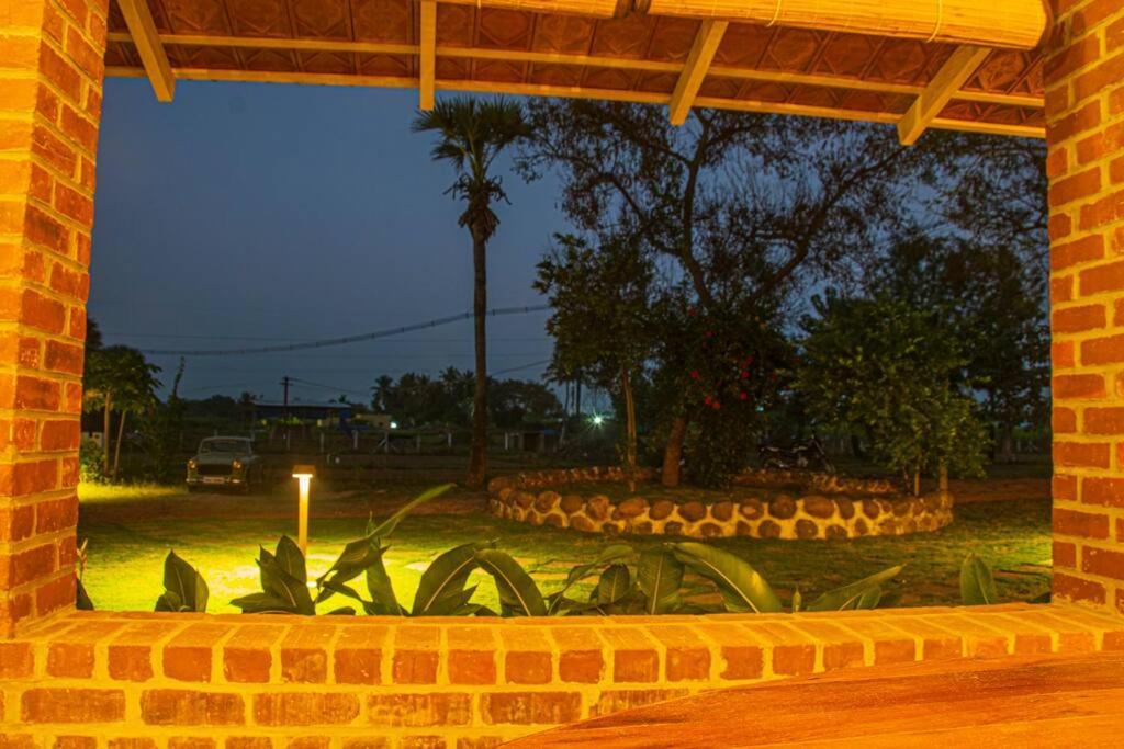 Holy Mountain Villa - Tiruvannāmalai Esterno foto